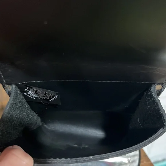 Harley Davidson Leather Crossbody Bag Embroidered - Picture 5 of 9